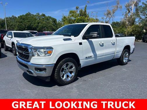 Bright White Clearcoat 2022 RAM 1500 Big Horn/Lone Star