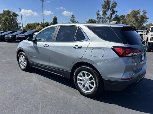 Sterling Gray Metallic 2024 Chevrolet Equinox 1LT