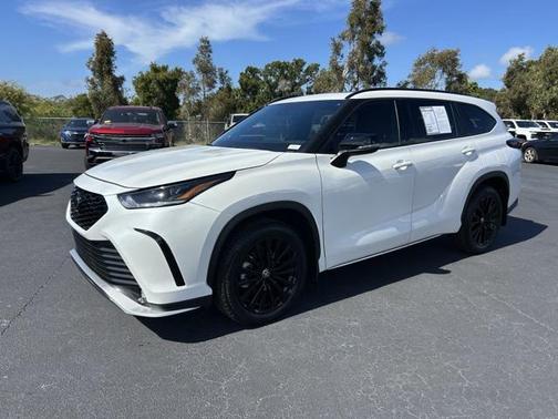 2025 Toyota Highlander XSE