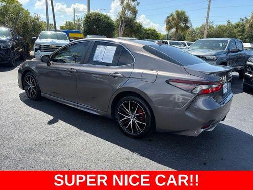 Predawn Gray Mica 2022 Toyota Camry SE