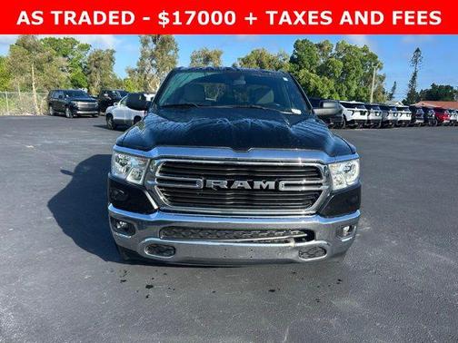 Diamond Black Crystal Pearlcoat 2021 RAM 1500 Big Horn/Lone Star