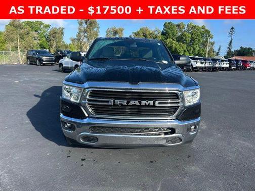 Diamond Black Crystal Pearlcoat 2021 RAM 1500 Big Horn/Lone Star