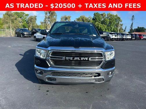 Diamond Black Crystal Pearlcoat 2021 RAM 1500 Big Horn/Lone Star