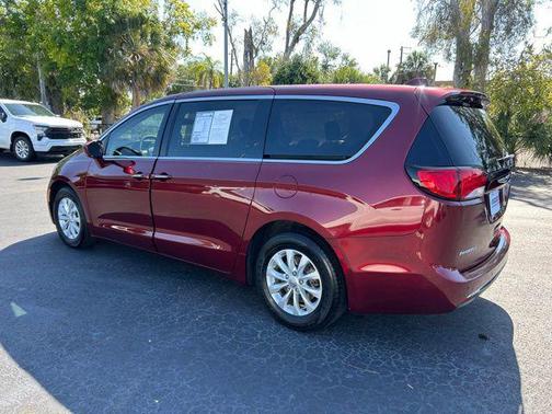 Velvet Red Pearlcoat 2018 Chrysler Pacifica Touring Plus
