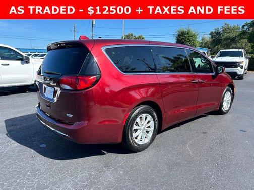 Velvet Red Pearlcoat 2018 Chrysler Pacifica Touring Plus