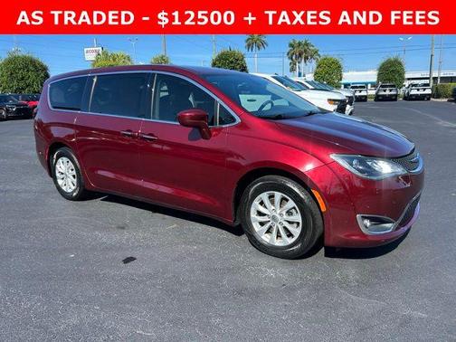Velvet Red Pearlcoat 2018 Chrysler Pacifica Touring Plus