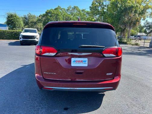 Velvet Red Pearlcoat 2018 Chrysler Pacifica Touring Plus