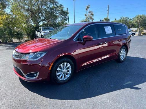 Velvet Red Pearlcoat 2018 Chrysler Pacifica Touring Plus