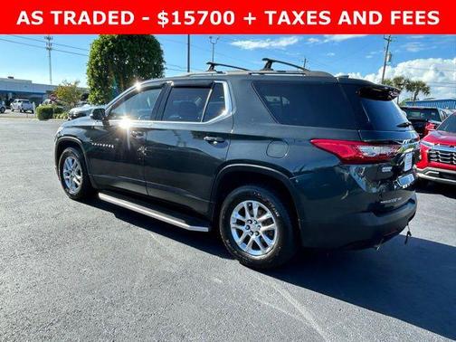 Graphite Metallic 2020 Chevrolet Traverse LT Cloth