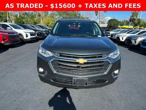 Graphite Metallic 2020 Chevrolet Traverse LT Cloth
