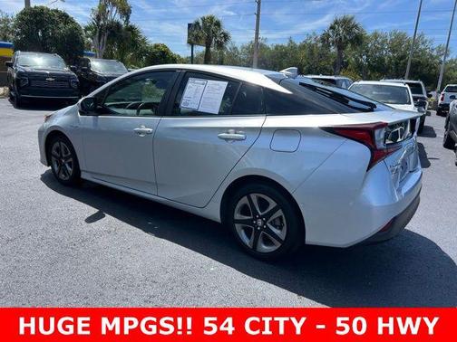 2019 Toyota Prius XLE