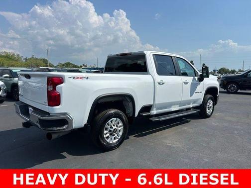 Summit White 2025 Chevrolet Silverado 2500 LT