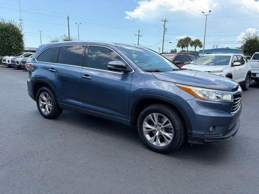 Shoreline Mist 2015 Toyota Highlander XLE