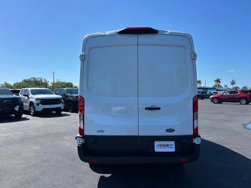 Oxford White 2018 Ford Transit-250 Base
