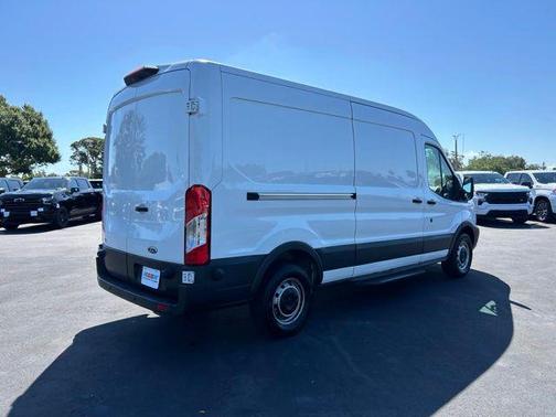 Oxford White 2018 Ford Transit-250 Base