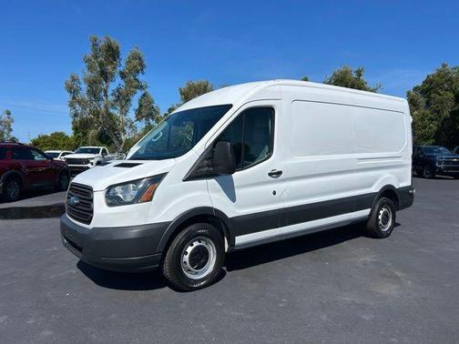 Oxford White 2018 Ford Transit-250 Base