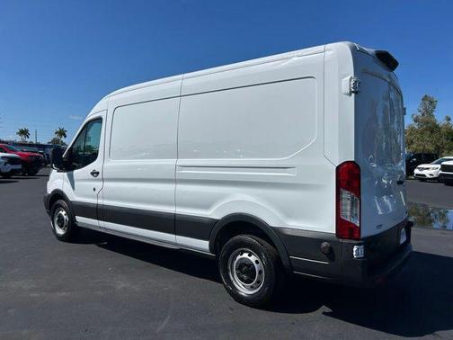 Oxford White 2018 Ford Transit-250 Base