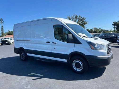 Oxford White 2018 Ford Transit-250 Base
