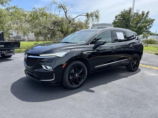 2023 Buick Enclave Essence FWD