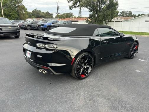 2023 Chevrolet Camaro RWD Convertible LT1