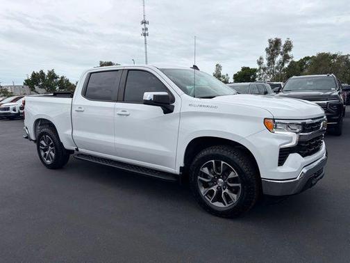Summit White 2024 Chevrolet Silverado 1500 LT