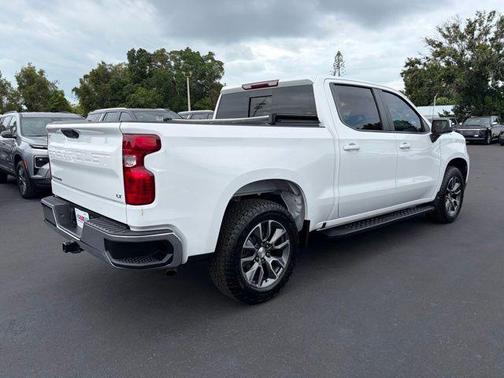 Summit White 2024 Chevrolet Silverado 1500 LT