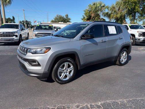 Billet Silver Metallic Clearcoat 2023 Jeep Compass Latitude