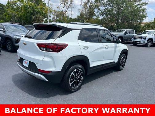 Summit White 2024 Chevrolet Trailblazer LT