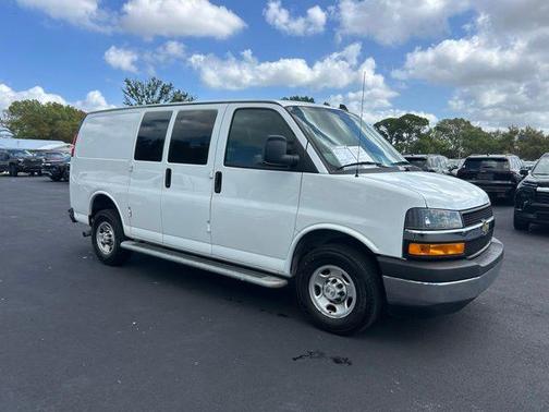 2022 Chevrolet Express 2500 RWD 2500 Regular Wheelbase WT