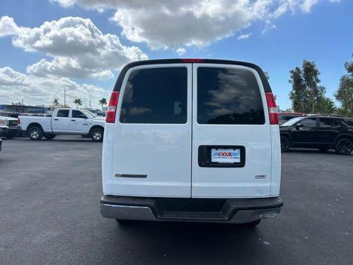 2022 Chevrolet Express 2500 RWD 2500 Regular Wheelbase WT