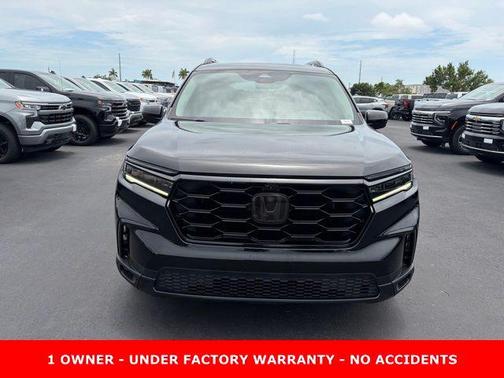 Crystal Black Pearl 2023 Honda Pilot AWD Elite