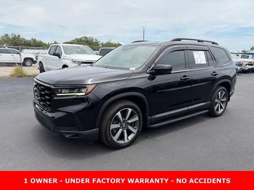 Crystal Black Pearl 2023 Honda Pilot AWD Elite