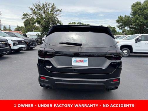 Crystal Black Pearl 2023 Honda Pilot AWD Elite