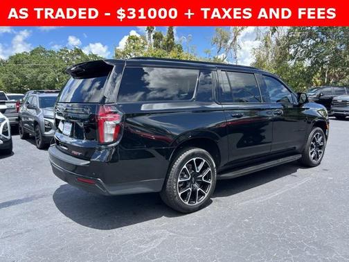 2023 Chevrolet Suburban RST