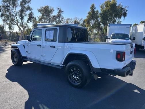 2021 Jeep Gladiator Sport S