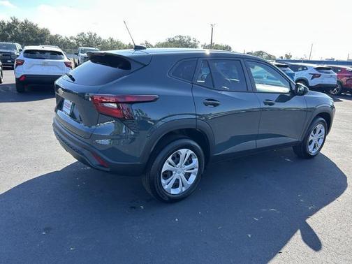 2025 Chevrolet Trax LS