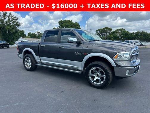 Granite Crystal Metallic Clearcoat 2016 RAM 1500 Laramie