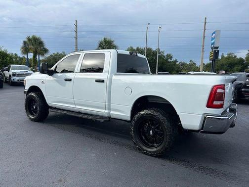Bright White Clearcoat 2024 RAM 3500 Tradesman Crew Cab 4x4 6'4' Box