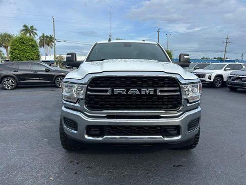 Bright White Clearcoat 2024 RAM 3500 Tradesman Crew Cab 4x4 6'4' Box