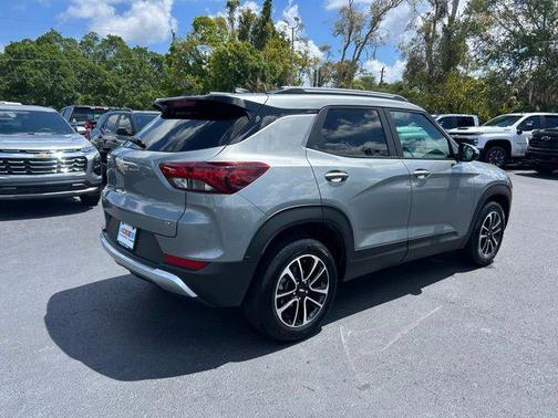 Sterling Gray Metallic 2024 Chevrolet Trailblazer LT