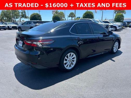 Midnight Black Metallic 2022 Toyota Camry LE