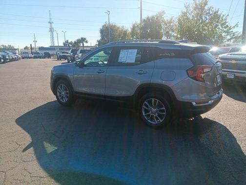 Sterling Metallic 2024 GMC Terrain SLT