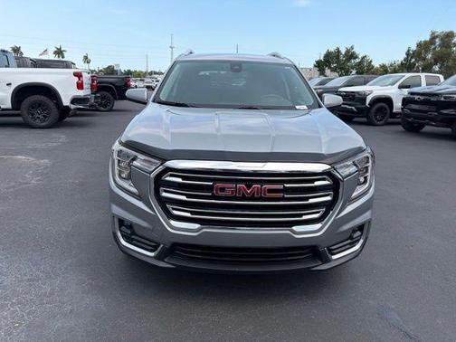 Sterling Metallic 2024 GMC Terrain SLT