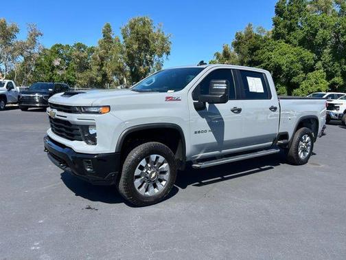 Slate Gray Metallic 2024 Chevrolet Silverado 2500 Custom