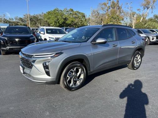 2025 Chevrolet Trax LT