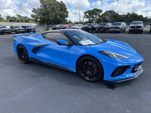 2025 Chevrolet Corvette Stingray w/2LT