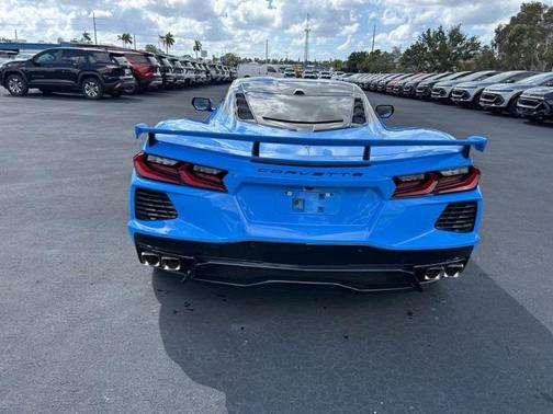 2025 Chevrolet Corvette Stingray w/2LT
