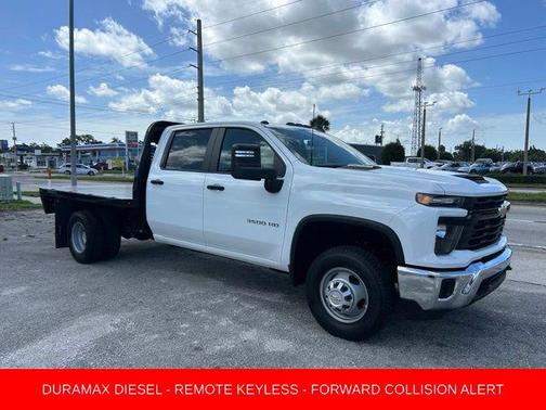 Summit White 2026 Chevrolet Silverado 3500 WT