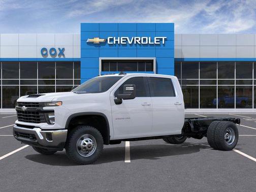Summit White 2026 Chevrolet Silverado 3500 WT