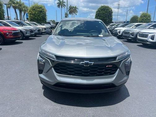 Sterling Gray Metallic 2024 Chevrolet Trax FWD 1RS